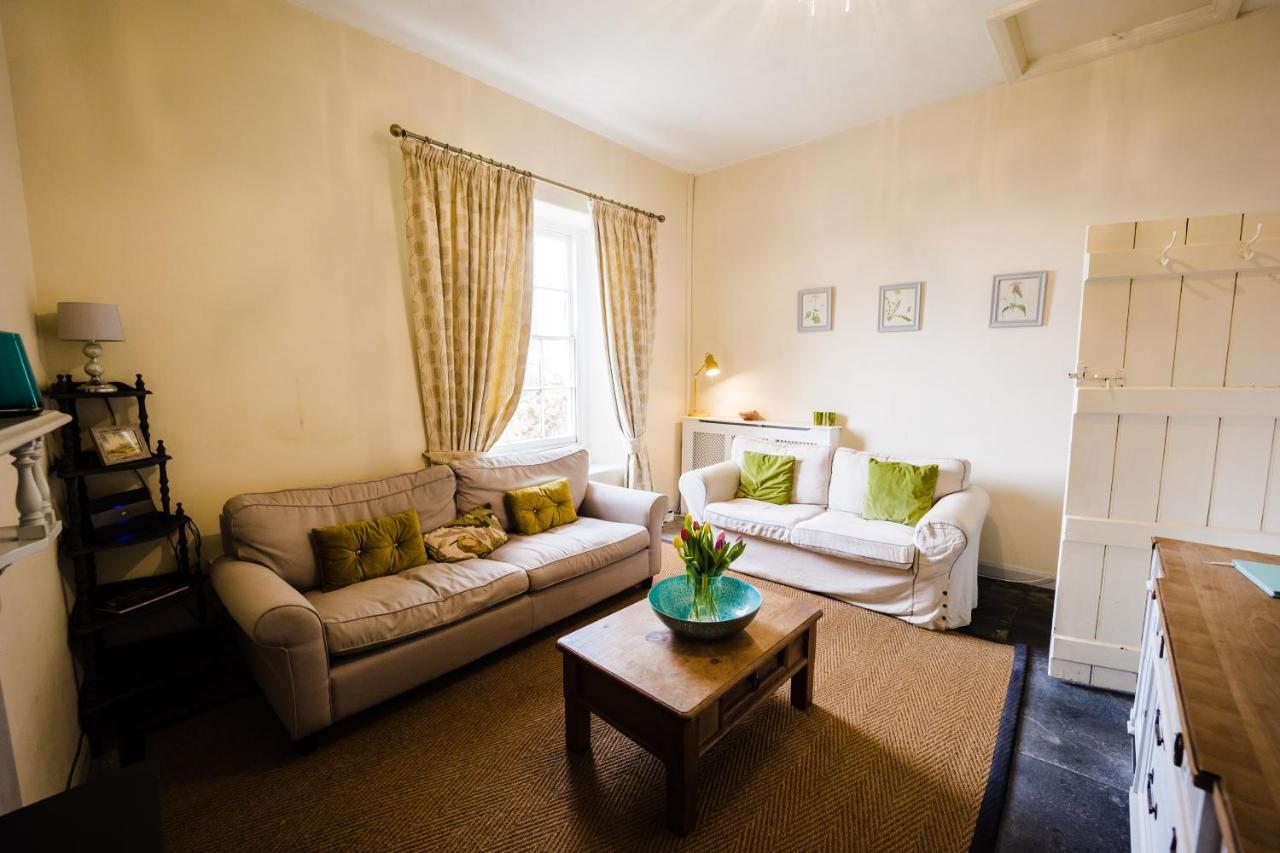 May Tree Cottage Manorbier 5 Mins From The Beach Sleeps 4 Ngoại thất bức ảnh
