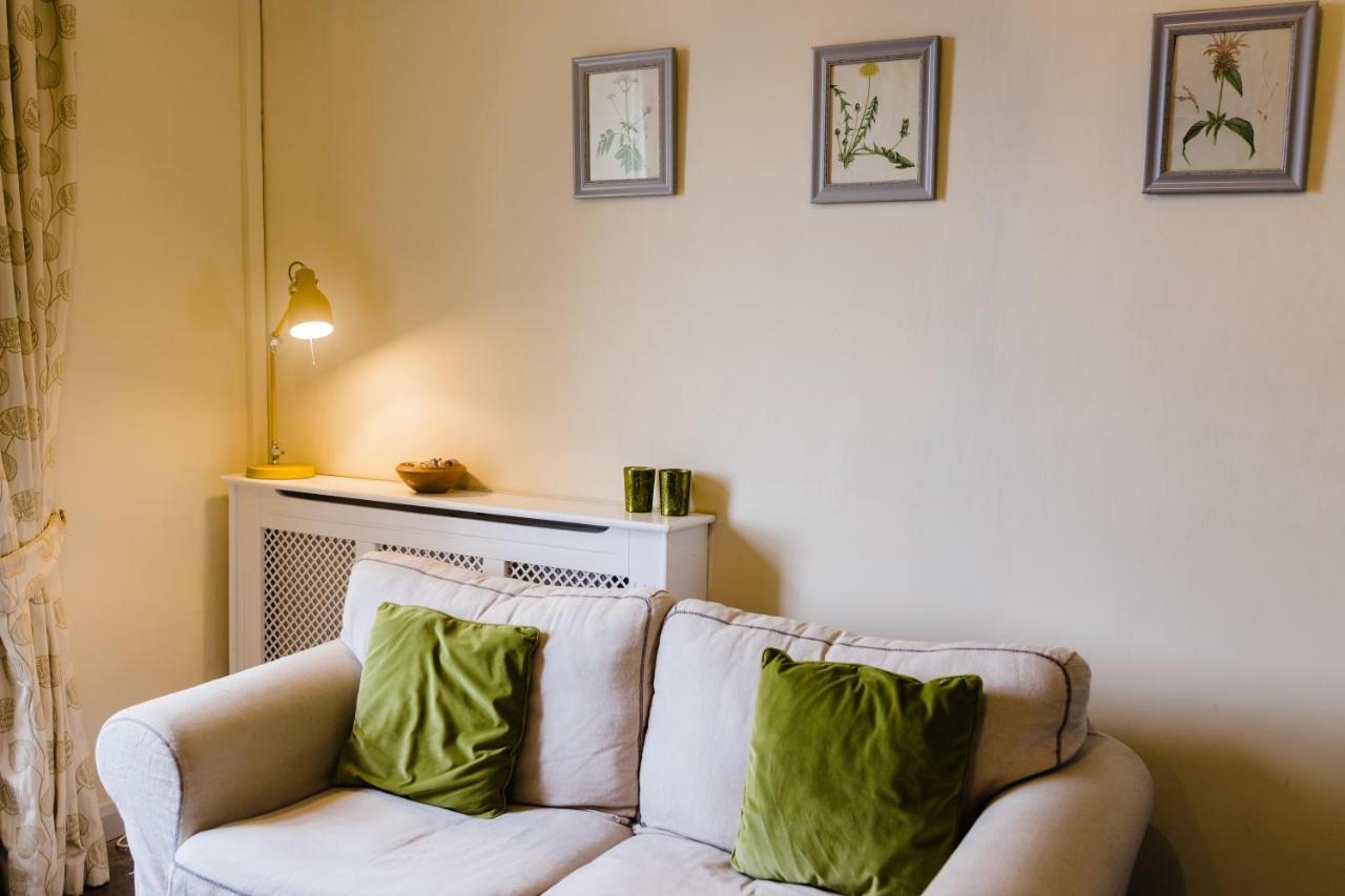 May Tree Cottage Manorbier 5 Mins From The Beach Sleeps 4 Ngoại thất bức ảnh