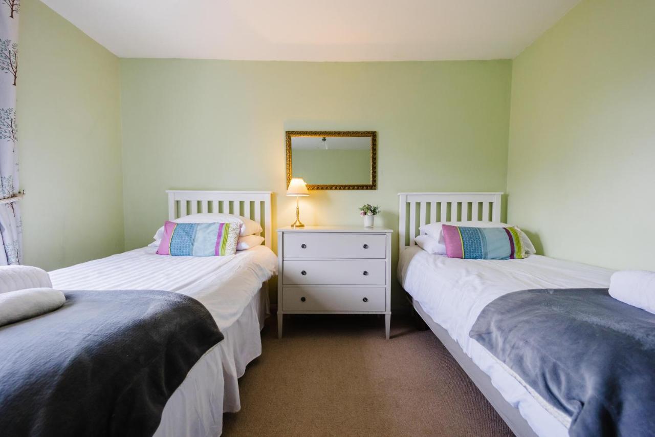 May Tree Cottage Manorbier 5 Mins From The Beach Sleeps 4 Ngoại thất bức ảnh