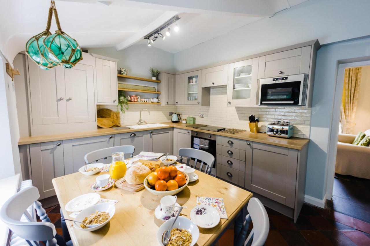 May Tree Cottage Manorbier 5 Mins From The Beach Sleeps 4 Ngoại thất bức ảnh