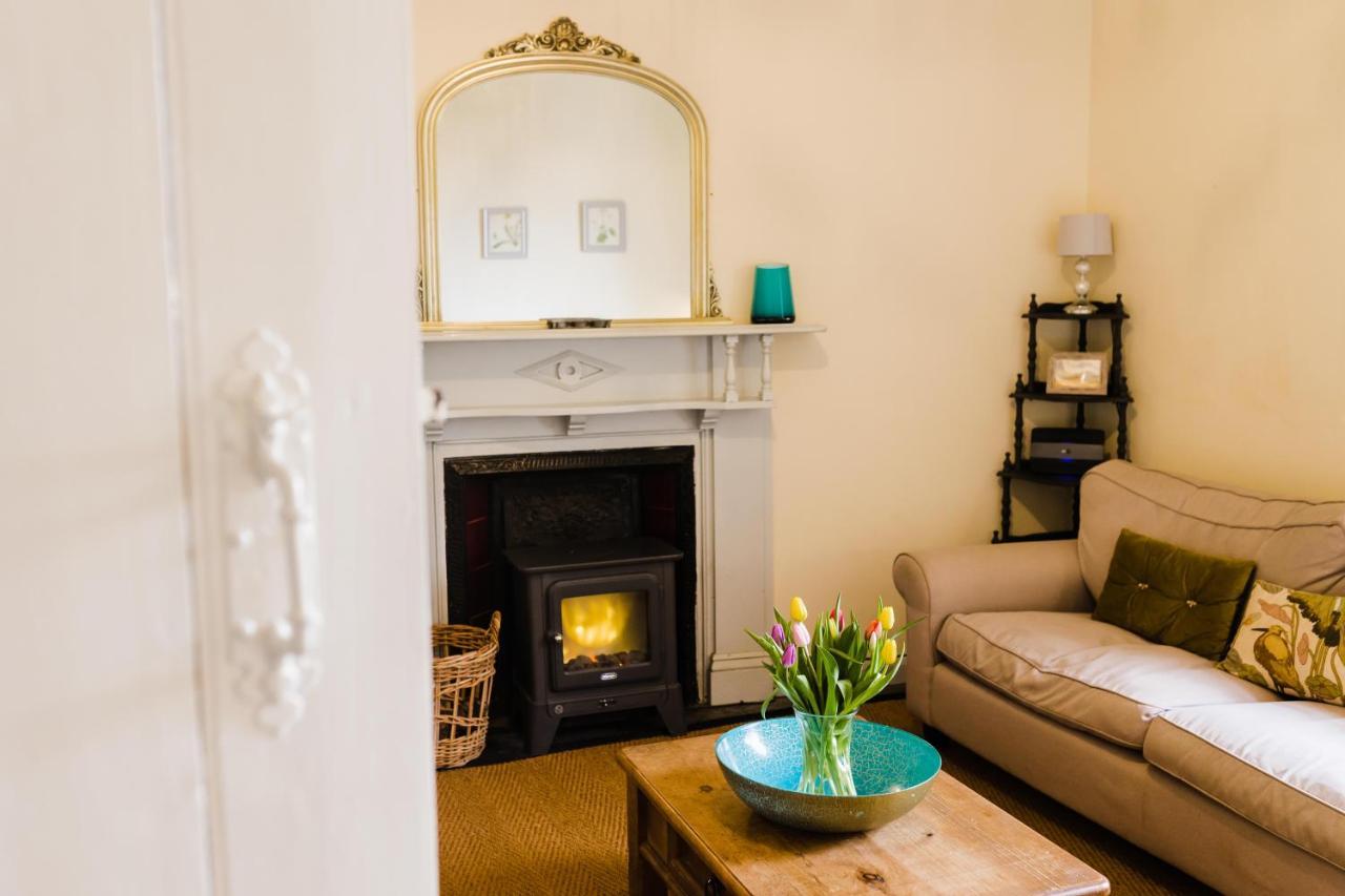 May Tree Cottage Manorbier 5 Mins From The Beach Sleeps 4 Ngoại thất bức ảnh