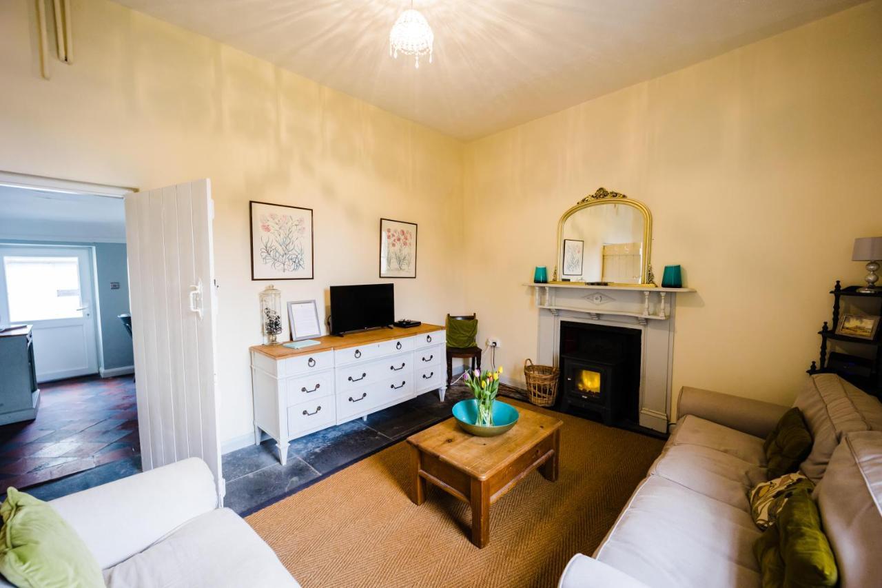 May Tree Cottage Manorbier 5 Mins From The Beach Sleeps 4 Ngoại thất bức ảnh