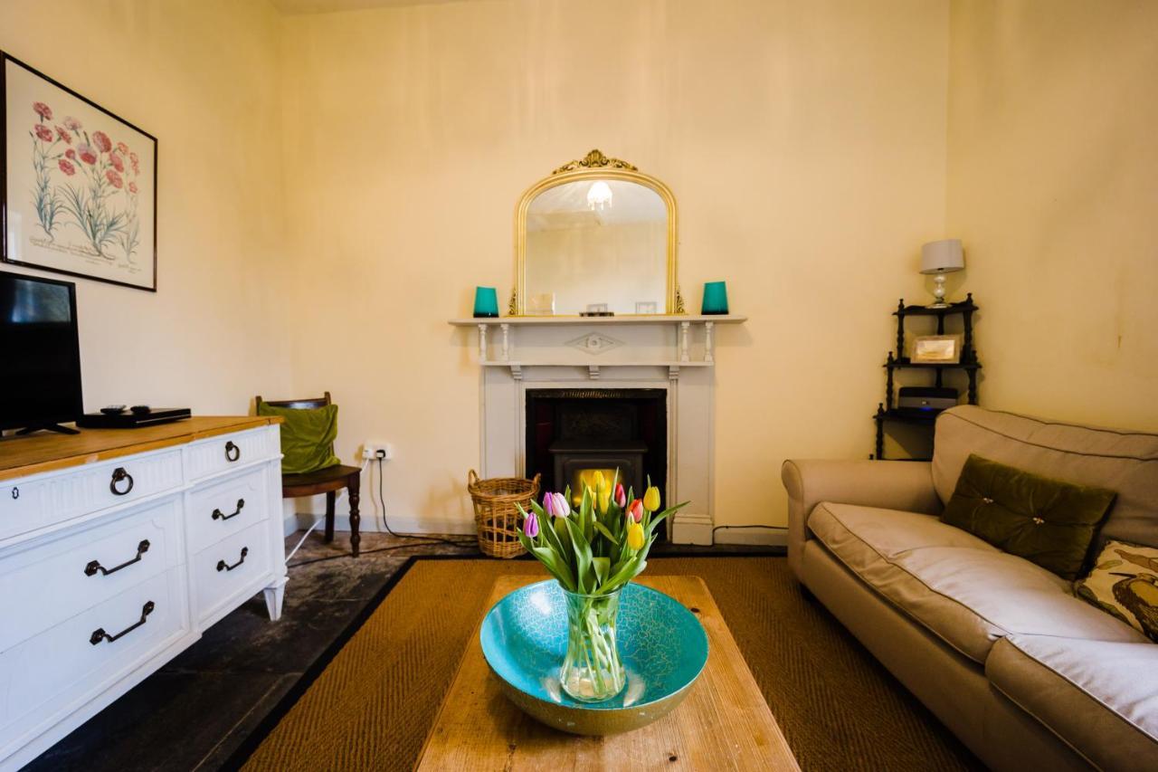 May Tree Cottage Manorbier 5 Mins From The Beach Sleeps 4 Ngoại thất bức ảnh